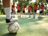 Mitul „jocului de-a Dumnezeu” în fotbal și rigoarea din teren: De ce profesionismul se măsoară pe parcursul ambelor reprize