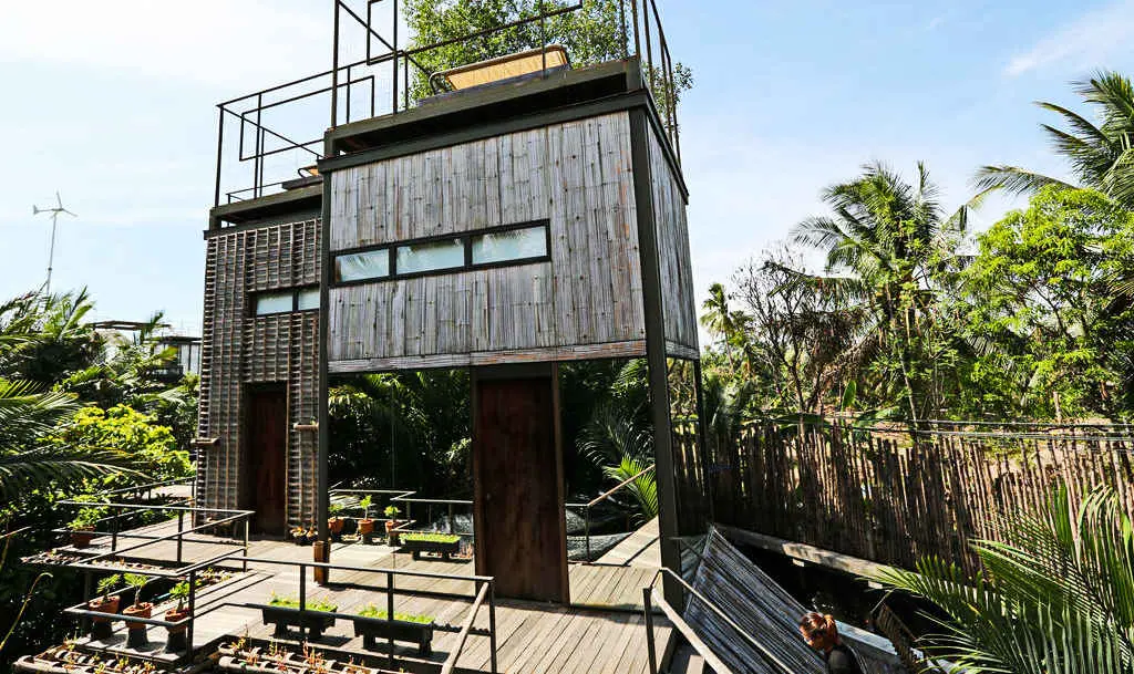 Casutele copilariei construite de adulti. 10 cele mai frumoase casute din copaci