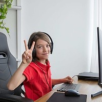Cum să transformi timpul petrecut online în oportunități de învățare pentru copii