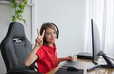 Cum să transformi timpul petrecut online în oportunități de învățare pentru copii