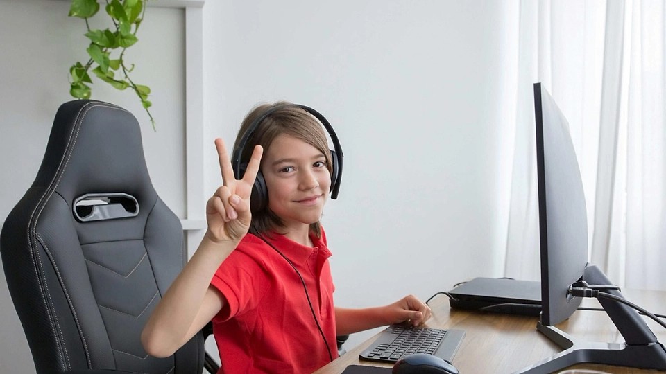 Cum să transformi timpul petrecut online în oportunități de învățare pentru copii