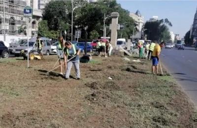 Se reamenajează spațiul verde din centrul Capitalei