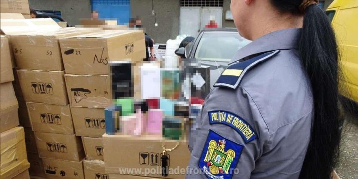 Produse contrafăcute în valoare de peste 240 de milioane de lei, descoperite de poliţiştii de frontieră în primele nouă luni ale anului / Cele mai multe cazuri, la frontiera cu Bulgaria FOTO