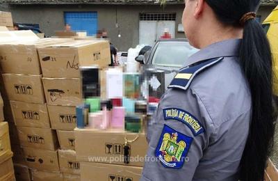 Produse contrafăcute în valoare de peste 240 de milioane de lei, descoperite de poliţiştii de frontieră în primele nouă luni ale anului / Cele mai multe cazuri, la frontiera cu Bulgaria FOTO