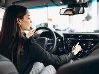 Iluzia hands-free. De ce vorbitul la telefon te face la fel de periculos ca un șofer beat
