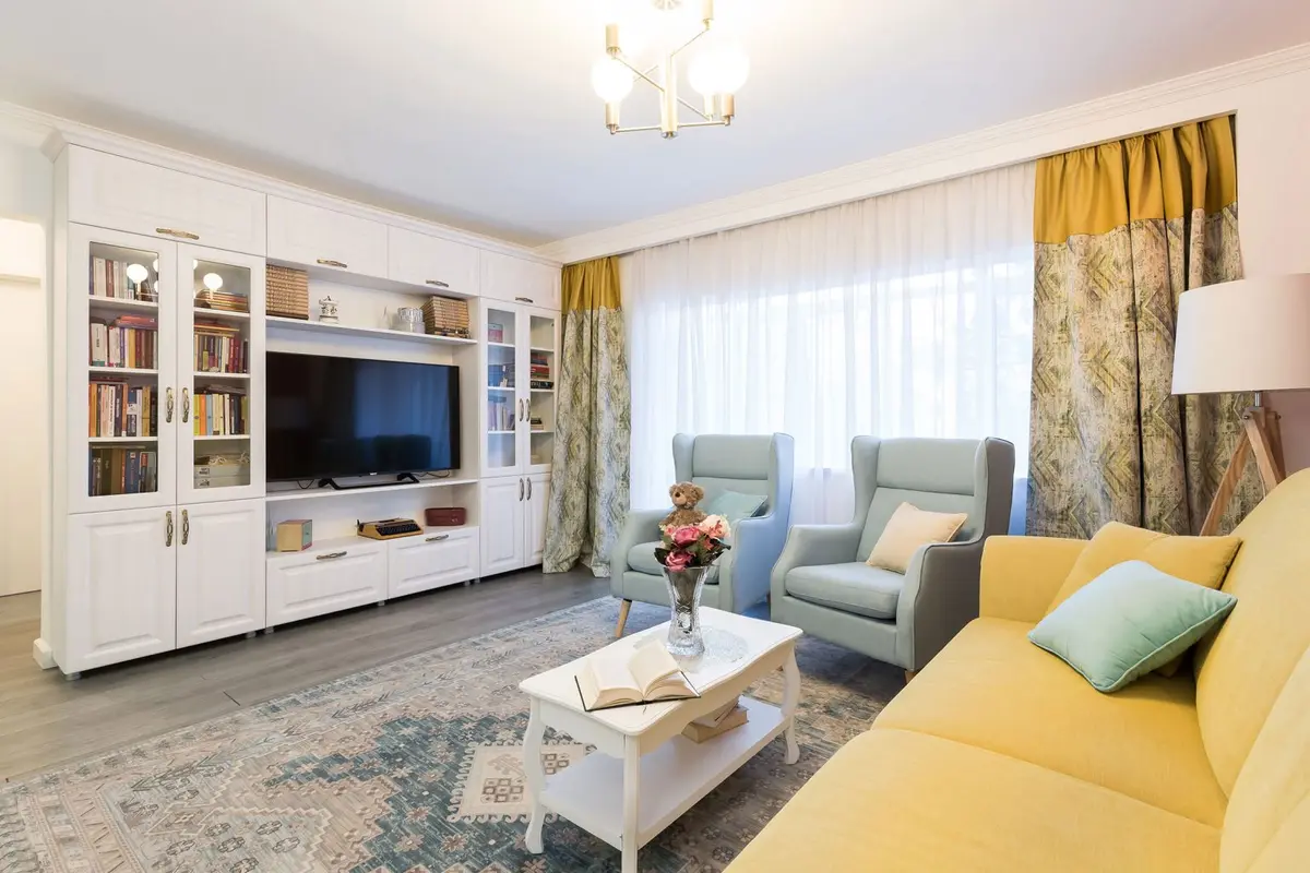 Expresivitate cromatica pentru un apartament de 2 camere din Bucuresti