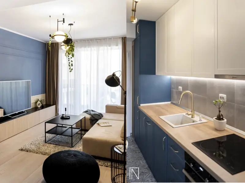 Povestea unui apartament de doua camere amenajat in nuante neutre, pamantii, si accente de albastru
