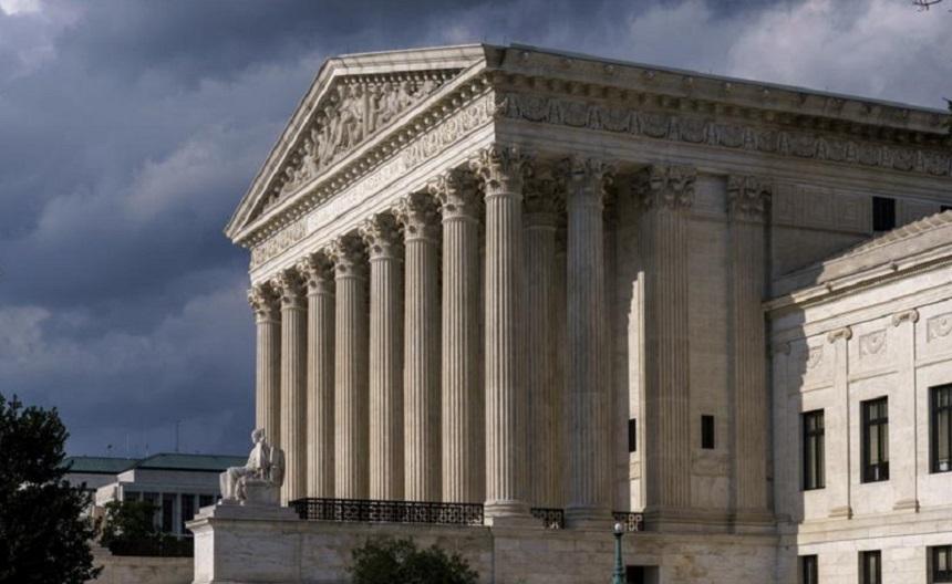 Curtea Supremă a SUA dă dreptate giganţilor din tehnologie, în defavoarea victimelor atacurilor teroriste