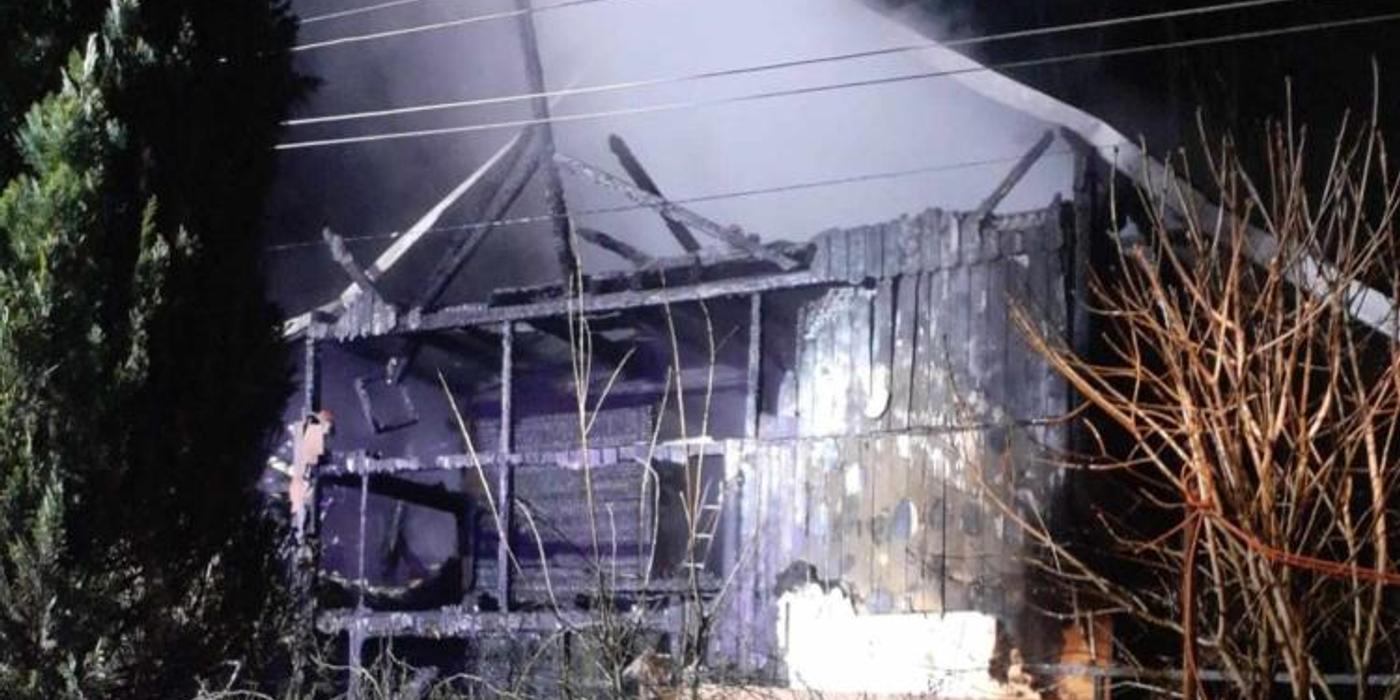 Un incendiu a izbucnit noaptea trecută în localitatea Someșu Rece Uzina