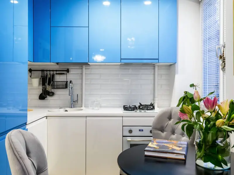 Accente de culoare in amenajarea unui spatiu de 29 mp