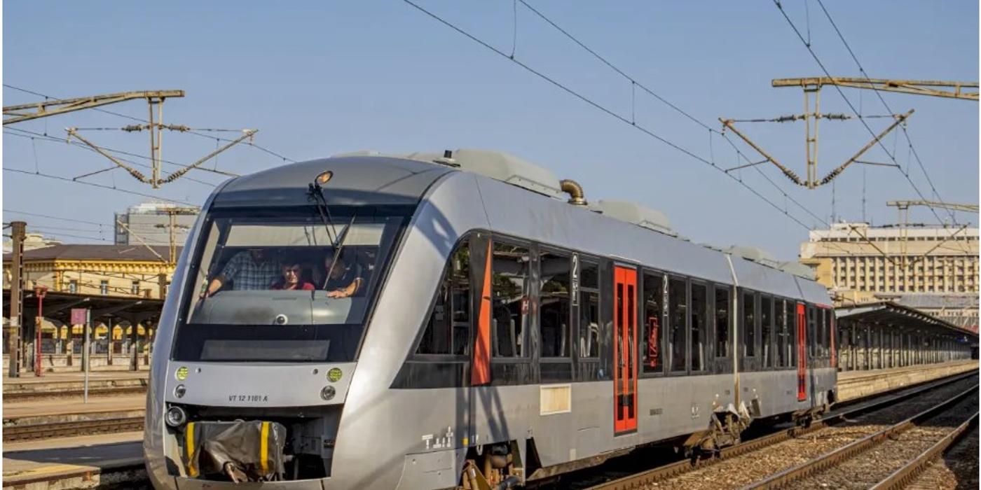Aseară au fost introduse primele automotoare Alstom Coradia care duc spre Aeroportul Otopeni