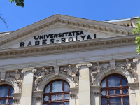Permis de bibliotecă direct în telefon: Studenții de la UBB folosesc portofelul digital european