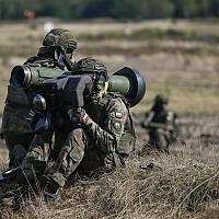 Polonia continuă să se înarmeze. Suma consistentă pe care a alocat-o pentru armament antitanc de producție americană