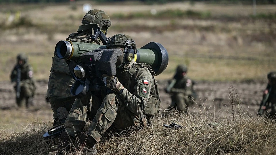 Polonia continuă să se înarmeze. Suma consistentă pe care a alocat-o pentru armament antitanc de producție americană