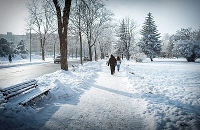 Val de ger de -20 de grade în România. Nici zăpada nu se va lăsa mult așteptată