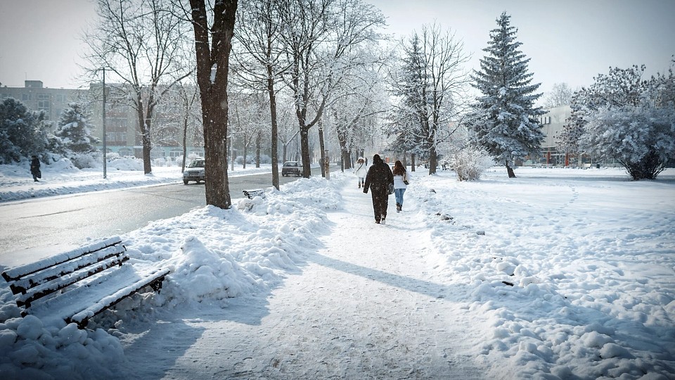 Val de ger de -20 de grade în România. Nici zăpada nu se va lăsa mult așteptată