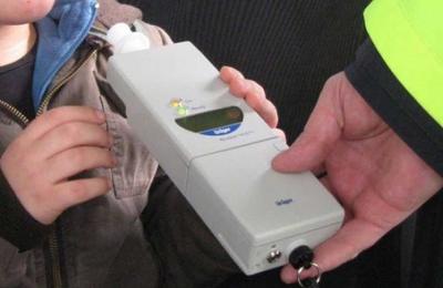 Polițiștii clujeni au reținut un bărbat ce s-a urcat la volan beat, deși avea permisul suspendat