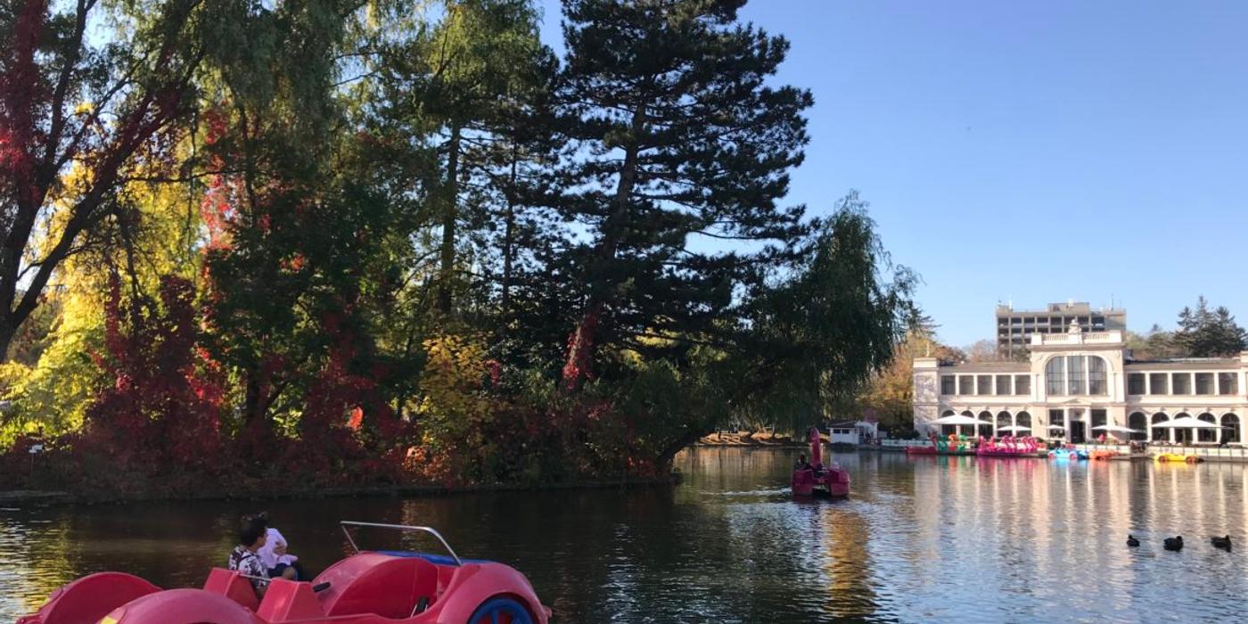 Clujenii se vor putea plimba din nou cu hidrobicicletele pe lacurile din Cluj-Napoca