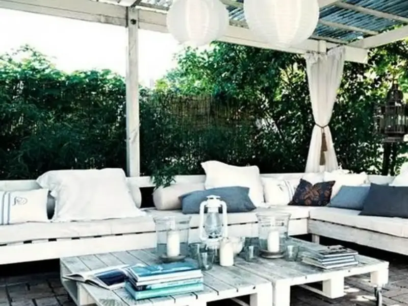 Cum sa decorezi curtea cu un buget mic?