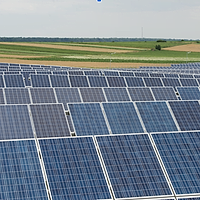 Noi investiții la Caracal: două parcuri fotovoltaice primesc undă verde