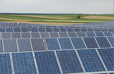 Facturi mai mici la curent pentru primării. AFIR ar putea prelua proiectele pentru parcuri fotovoltaice și iluminat public