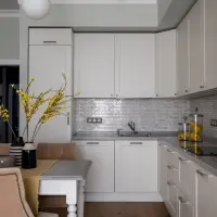 Amenajare functionala in nuante neutre pentru 3 camere