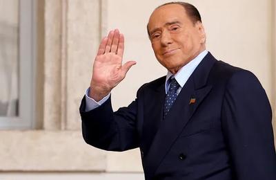 Moştenitorii lui Silvio Berlusconi au acceptat luni testamentul tatălui lor, ”în deplină armonie”