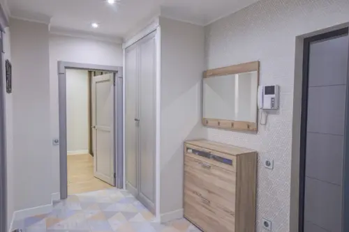 13 exemple de holuri amenajate cu tapet