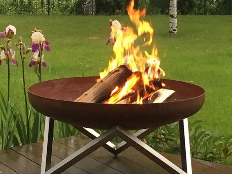 7 Motive pentru care un fire pit este cea mai bună investiție din această toamnă