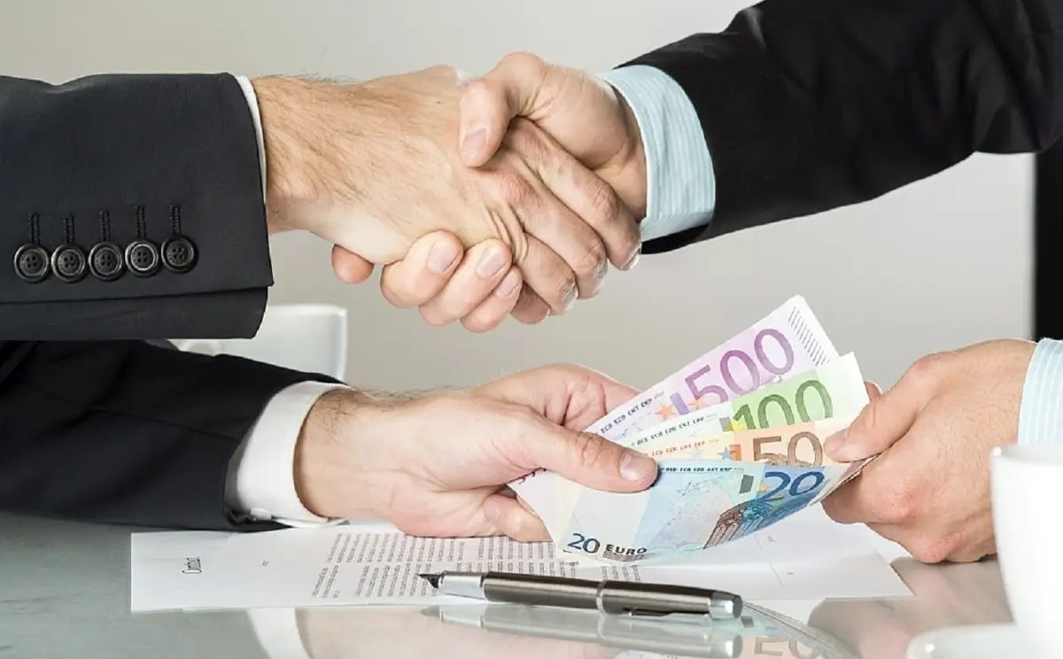 Creditul Bancar de Consum: Ce Trebuie Să Știi?