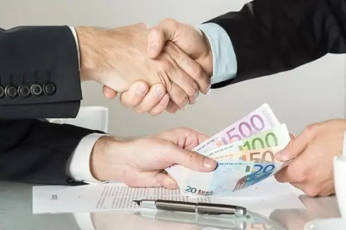 Creditul Bancar de Consum: Ce Trebuie Să Știi?