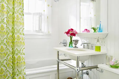 3 modele de amenajari pentru bai mici