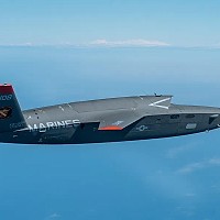 Piloți SUA de F-15 și F-16 conduc drone XQ-58A Valkyrie într-un test revoluționar în luptă
