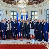 IMM România, decorată cu Ordinul „Meritul Industrial și Comercial” pentru contribuția la dezvoltarea sectorului IMM