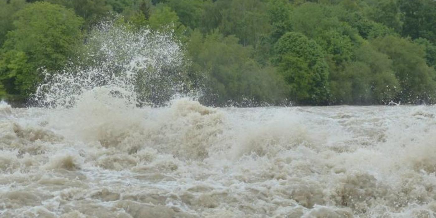 Avertizare Cod Galben de inundații în Cluj până miercuri, 27 decembrie