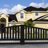 Tendințe în designul curților și al grădinilor pentru 2026