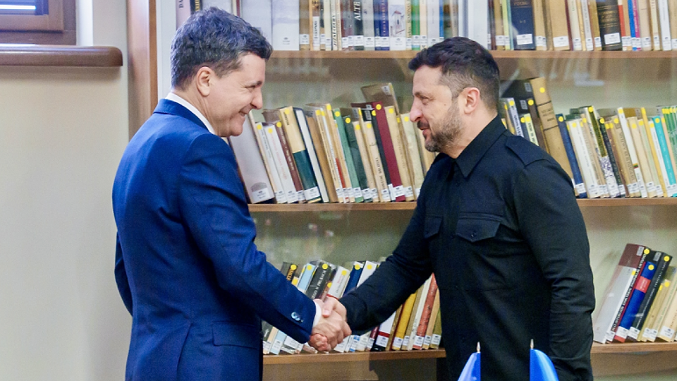 Facerea de bine e … de mamă | Ucraina desființează majoritatea liceelor cu predare în limba română din Regiunea Cernăuți. Cei care au luat decizia nici nu au ținut cont de opoziția comunității românești
