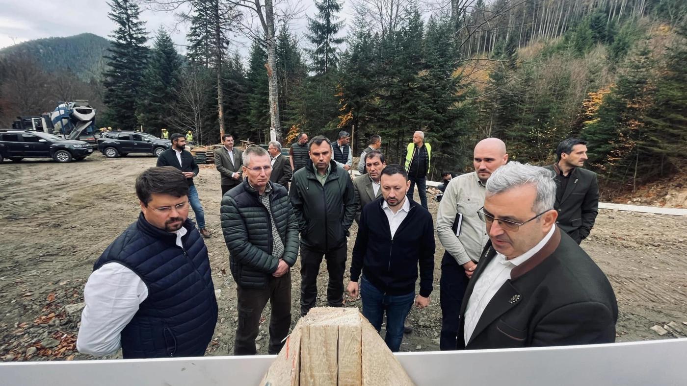 Ministerul Mediului Investiţie de 3,38 milioane de lei la Măieruş, în judeţul Bacău / Investiţia prevede consolidarea a 910 metri de albie torenţială, dar şi realizarea de traverse şi baraje