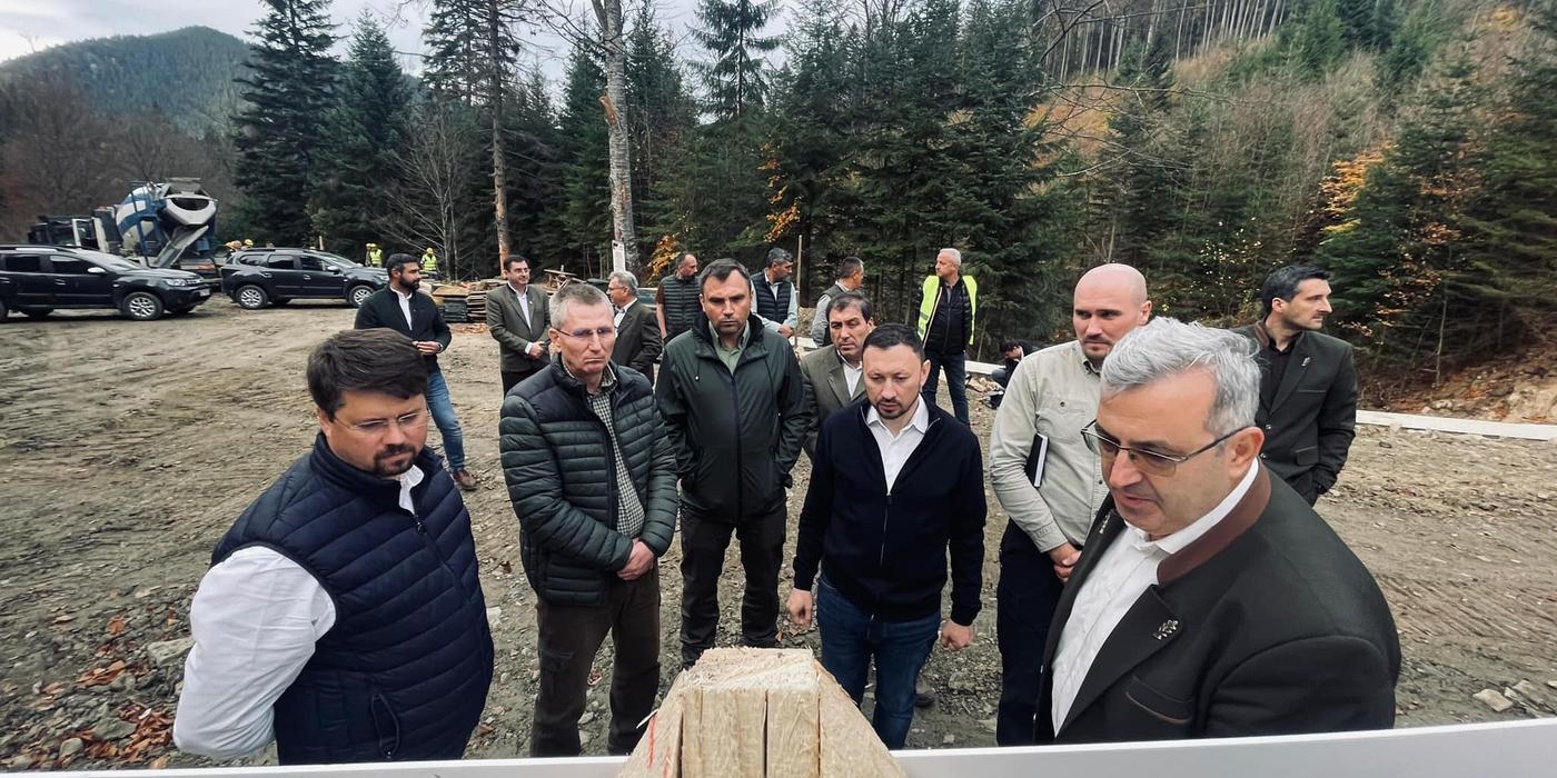 Ministerul Mediului Investiţie de 3,38 milioane de lei la Măieruş, în judeţul Bacău / Investiţia prevede consolidarea a 910 metri de albie torenţială, dar şi realizarea de traverse şi baraje