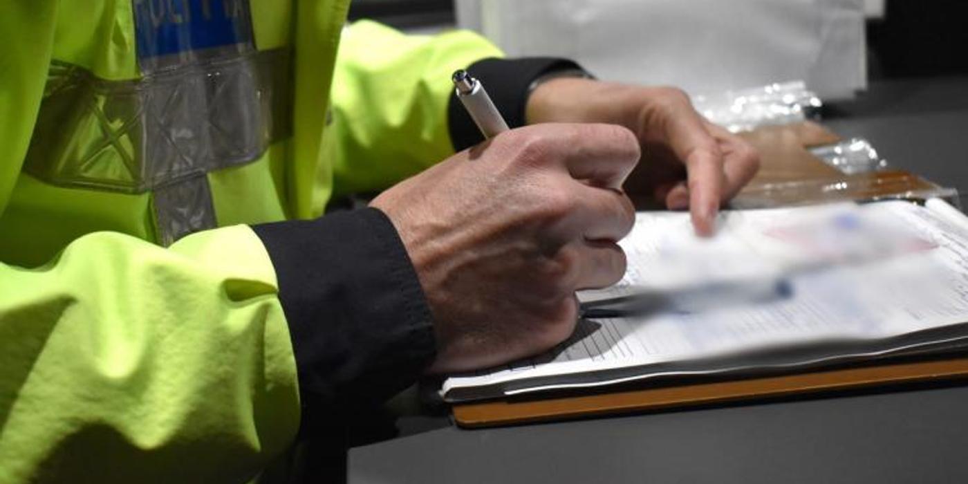 Bărbați reținuți de polițiștii clujeni după ce au fost depistați conducând sub influența alcoolului