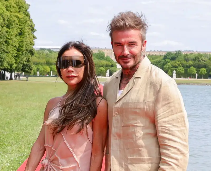 Bordura de trandafiri încântătoare a lui David și a Victoriei Beckham este un masterclass de farmec rustic