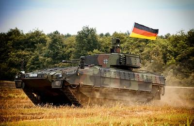 Germania a plasat o comandă de 1 miliard de euro pentru încă 50 de vehicule de luptă de infanterie Puma, companiilor Rheinmetall şi KMW