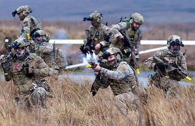 Marea Britanie are comanda noii Forțe de Reacție pentru Operațiuni Speciale NATO. Misiune: Putin, la distanță