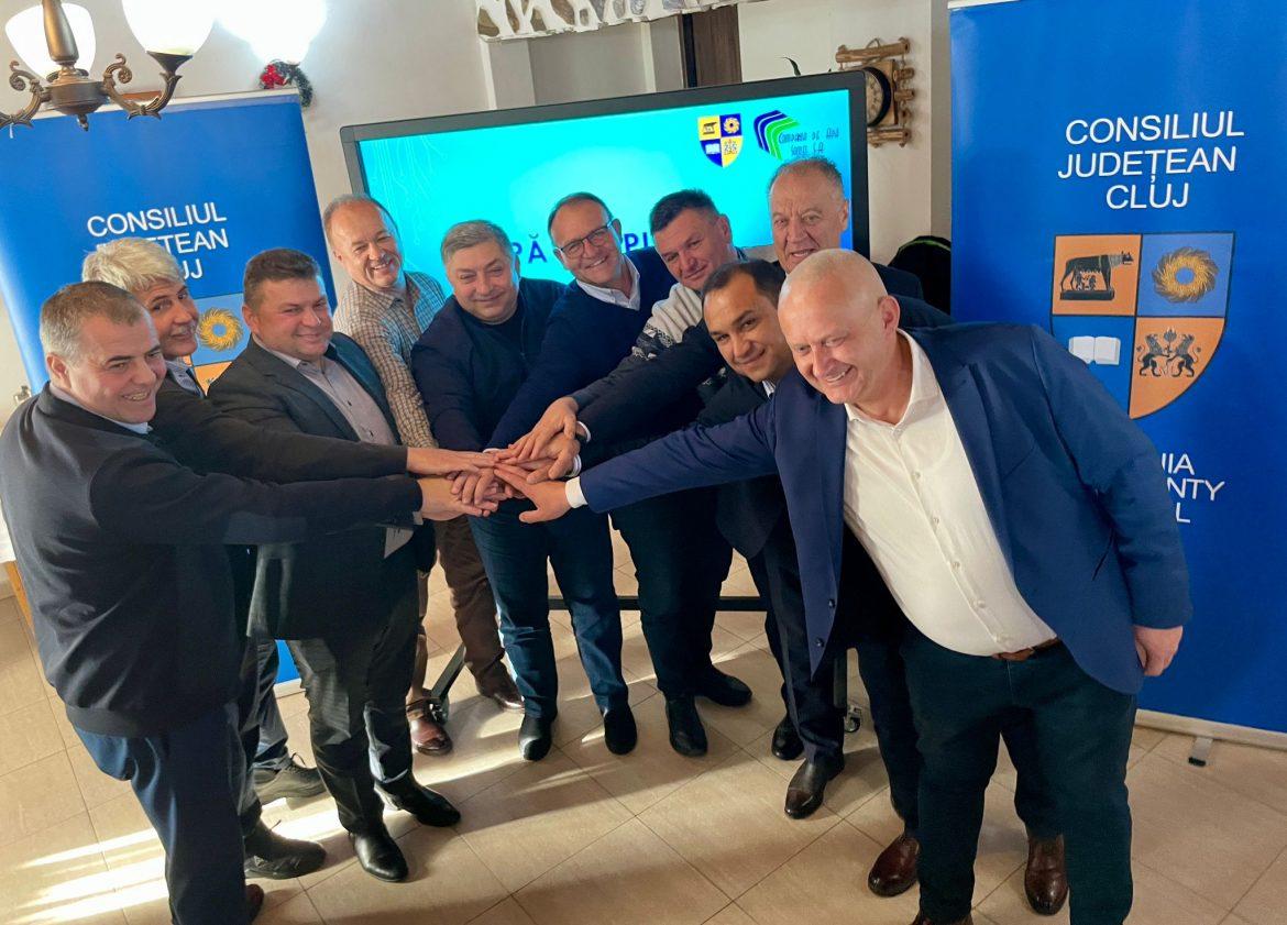 S-a semnat contractul de lucrări ce prevede alimentarea cu apă a zonei de munte a județului Cluj