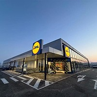 Ghidul cumpărăturilor de Paște 2026: Când se închid supermarketurile și care este singurul mall deschis duminică în București