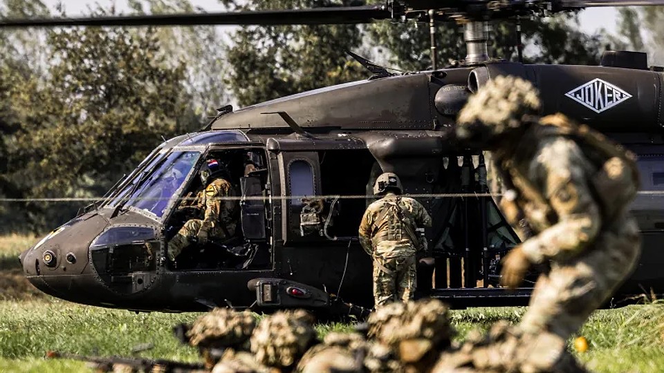 Parașutiștii “Screaming Eagles” au debarcat primii în Normandia. Ce misiuni au, acum, în România?