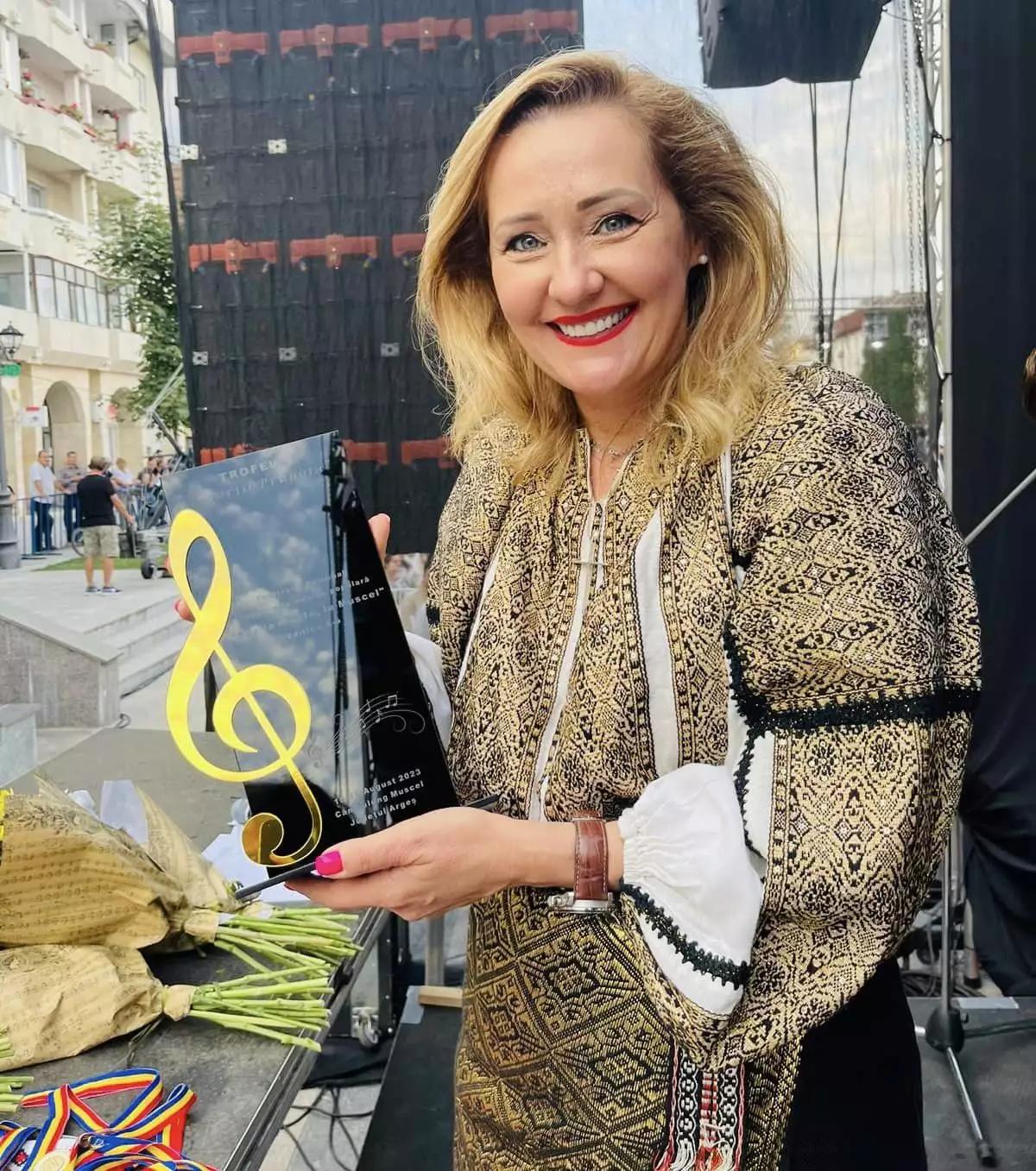 Balamuc în USR. Elena Lasconi a aprins fitilul