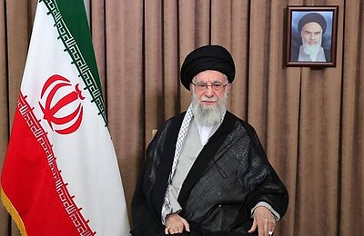 Donald Trump afirmă că liderul suprem al Iranului a fost ucis în bombardamente / Iranul neagă și lovește Israelul