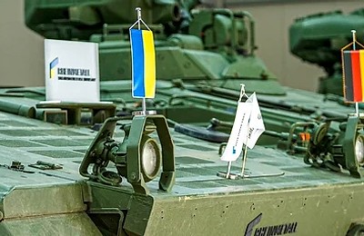 Producătorii occidentali de armament se stabilesc în Ucraina. Kievul primește putere de foc, NATO învață de pe urma războiului