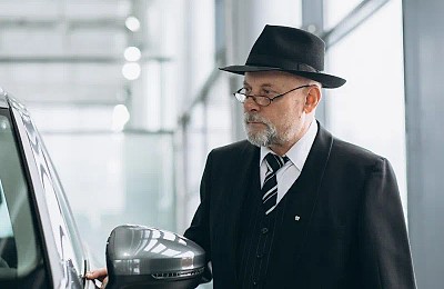 Anunțul așteptat de români: Când se taie pensiile speciale? Toată lumea va lucra până la 65 ani
